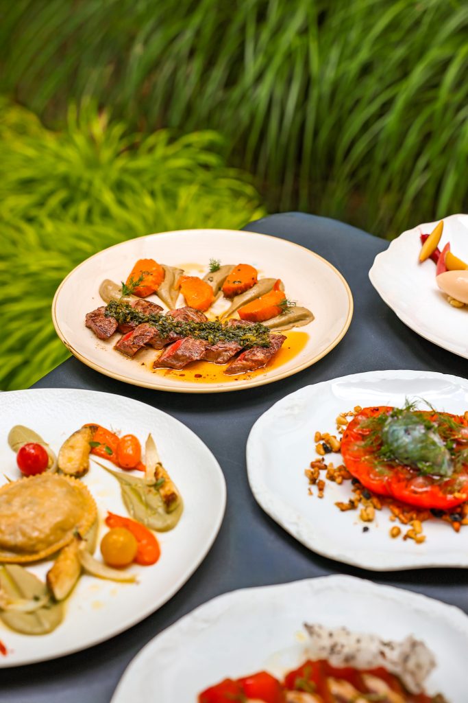 Sélection de plats de cuisine française de saison au restaurant Epona à Lyon