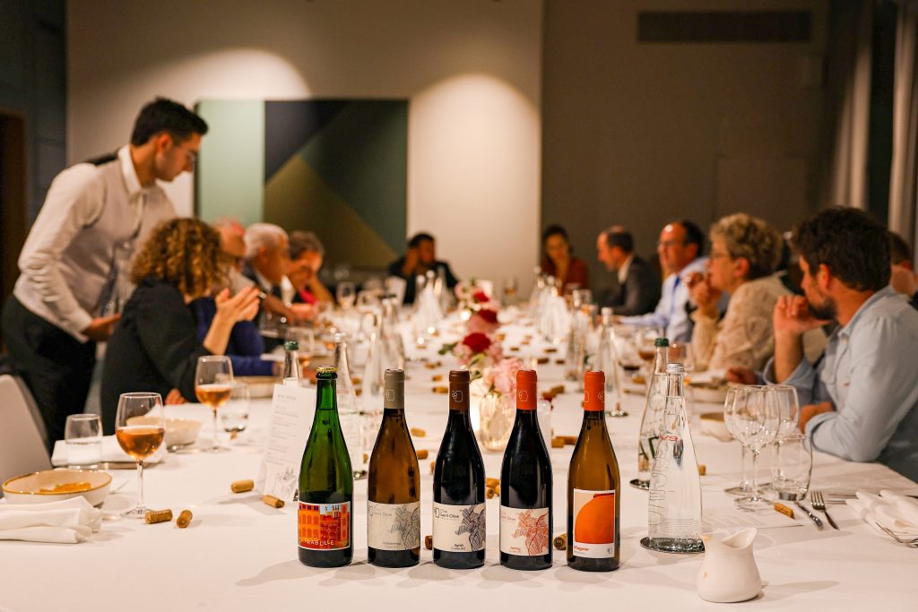 Soirée Wine Dinner au restaurant Epona avec accords mets et vins au Grand Hôtel-Dieu à Lyon.