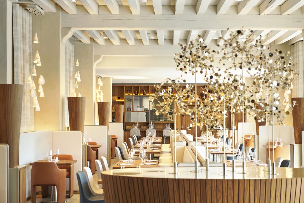 Salle du restaurant Epona au Grand Hôtel-Dieu à Lyon
